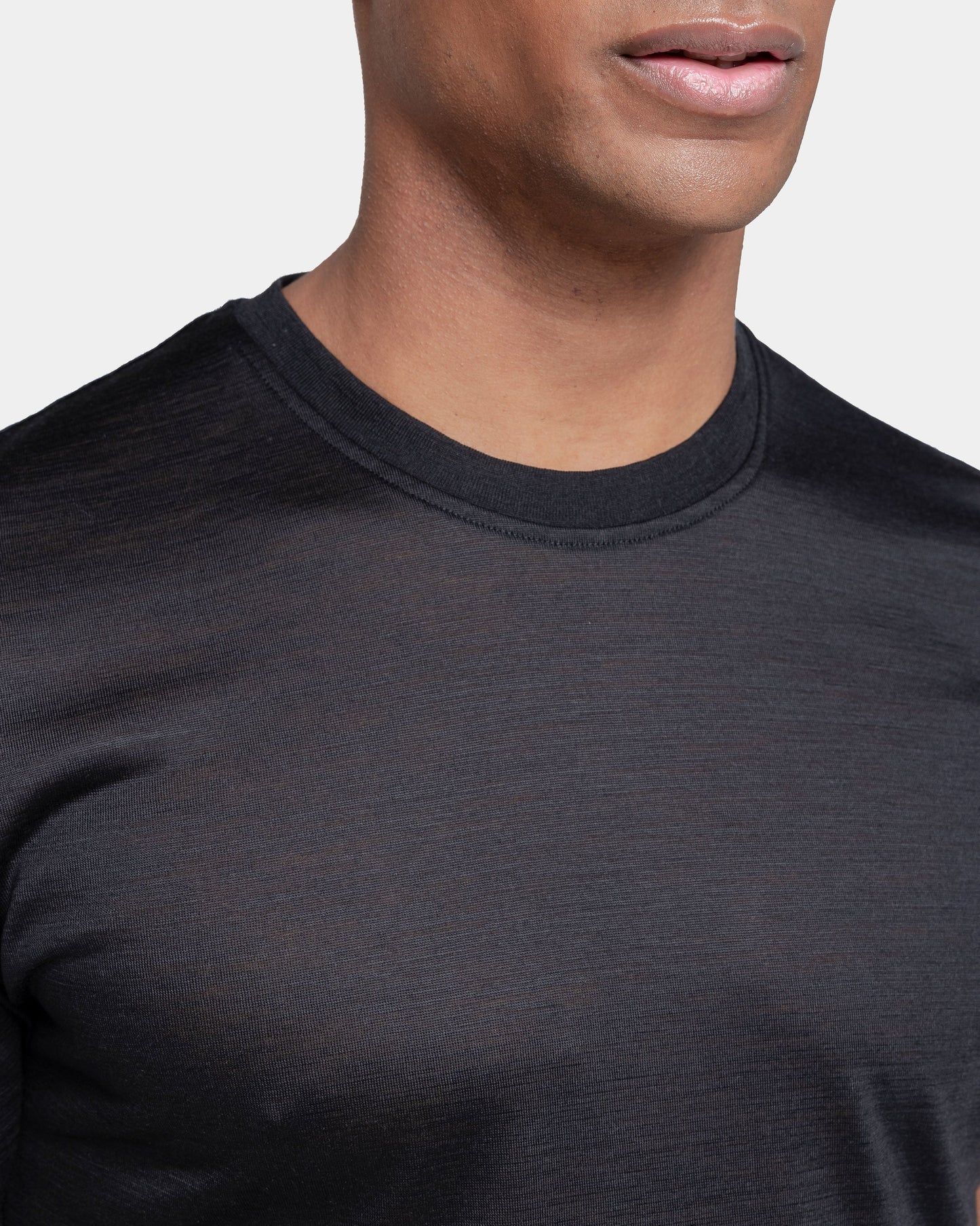 Short sleeve solid color tech T-shirt Black Extrafine Merino Wool